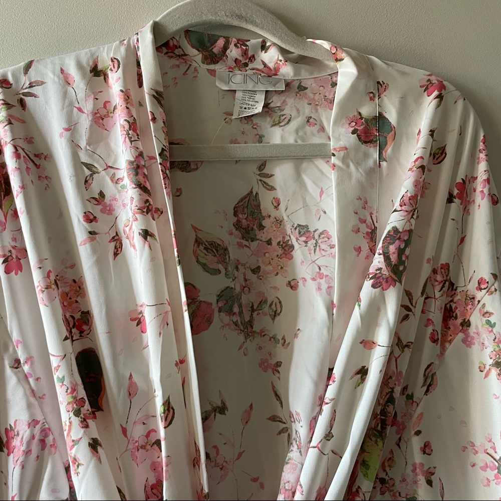 Pink Floral Kimono Robe - Picture 3 of 3